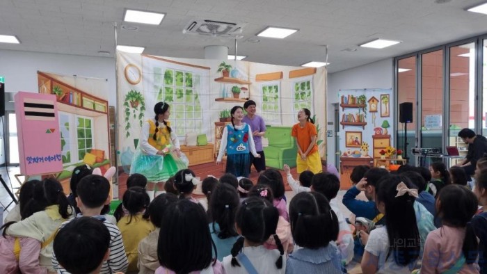 ‘지구용사 푸름이’어린이 환경 뮤지컬 공연 운영2.jpg