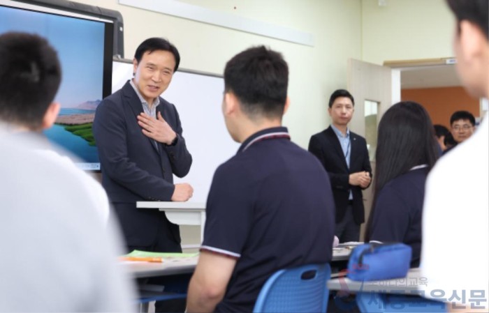 250617_임태희_교육감__“대한민국_발전을_위해서는_다름과_어울림을_서로_배워야”(사진2).jpg