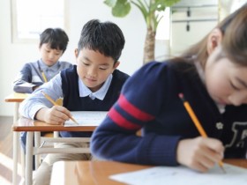 "교사에게만 희생 강요하는 지침 바꿔야"…초등교사협회, 장기재직휴가 규제 완화 요구
