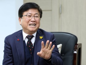 이재명 대통령, 최교진 세종교육감 교육부장관에 임명…"현장형 교육개혁" 기대