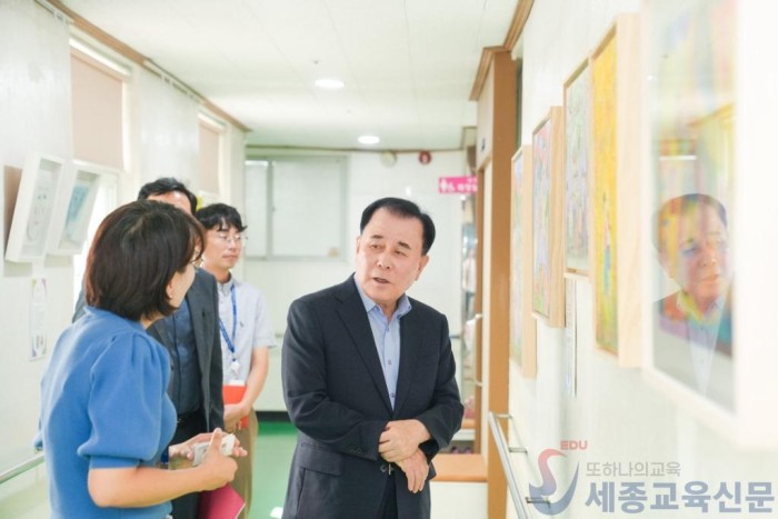 사진1_충남교육청, 복지시설에 온정 전해.JPG