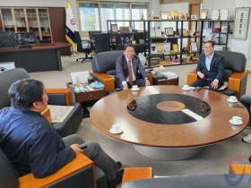 "초등교육 현장의 목소리, 종이로 전국에 전한다"