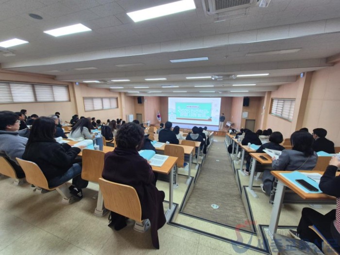 사진_2025 민주학교 평가회 운영.jpg