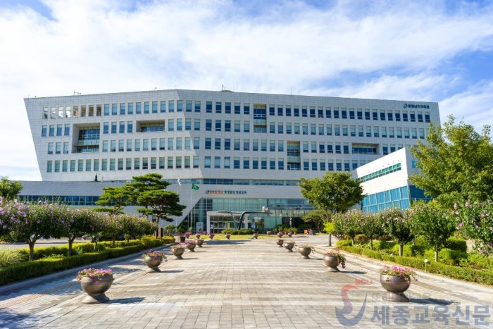 충남교육청 전경사진.jpg