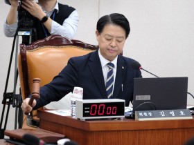 "4세 고시 막을 대안은 독서"…김영호 교육위원장, AI시대 독서교육 강조